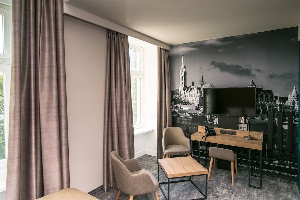 undefined T62 Hotel 8