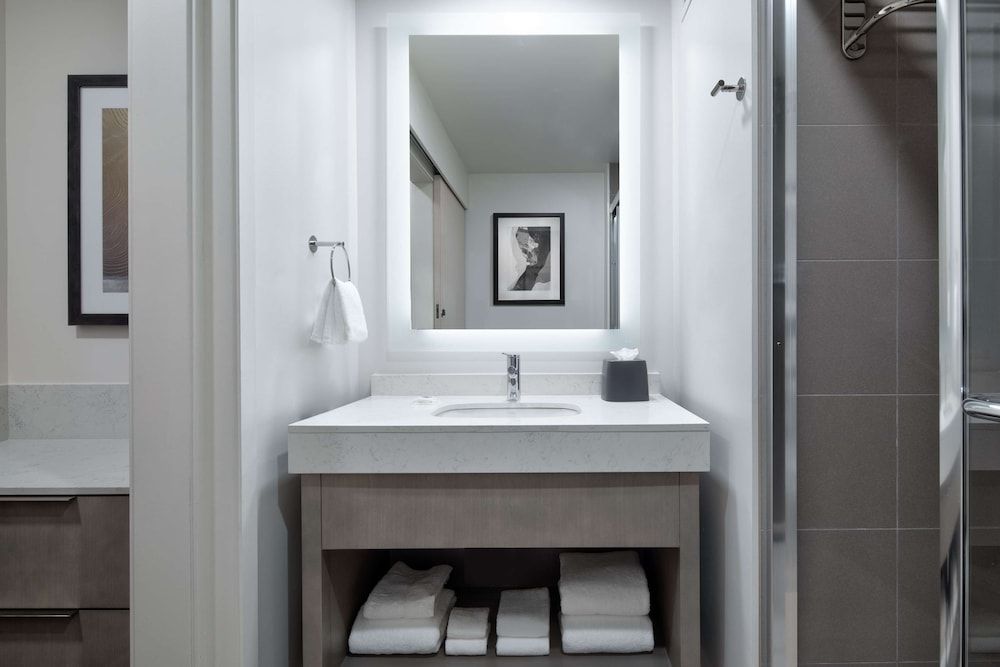 Suite, 1 Bedroom, Kitchen