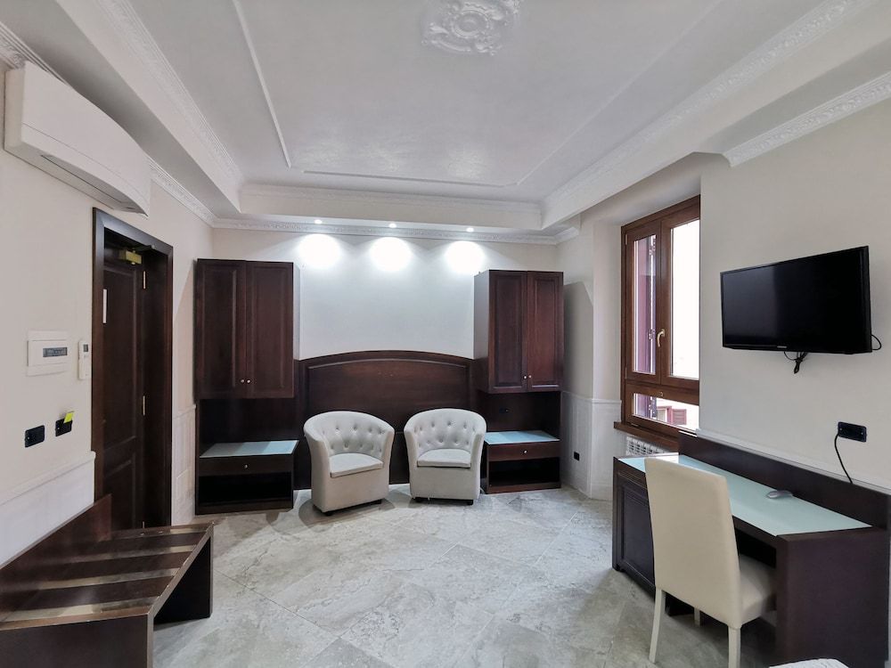 Hotel Valentino Palace Superior Double or Twin Room 5