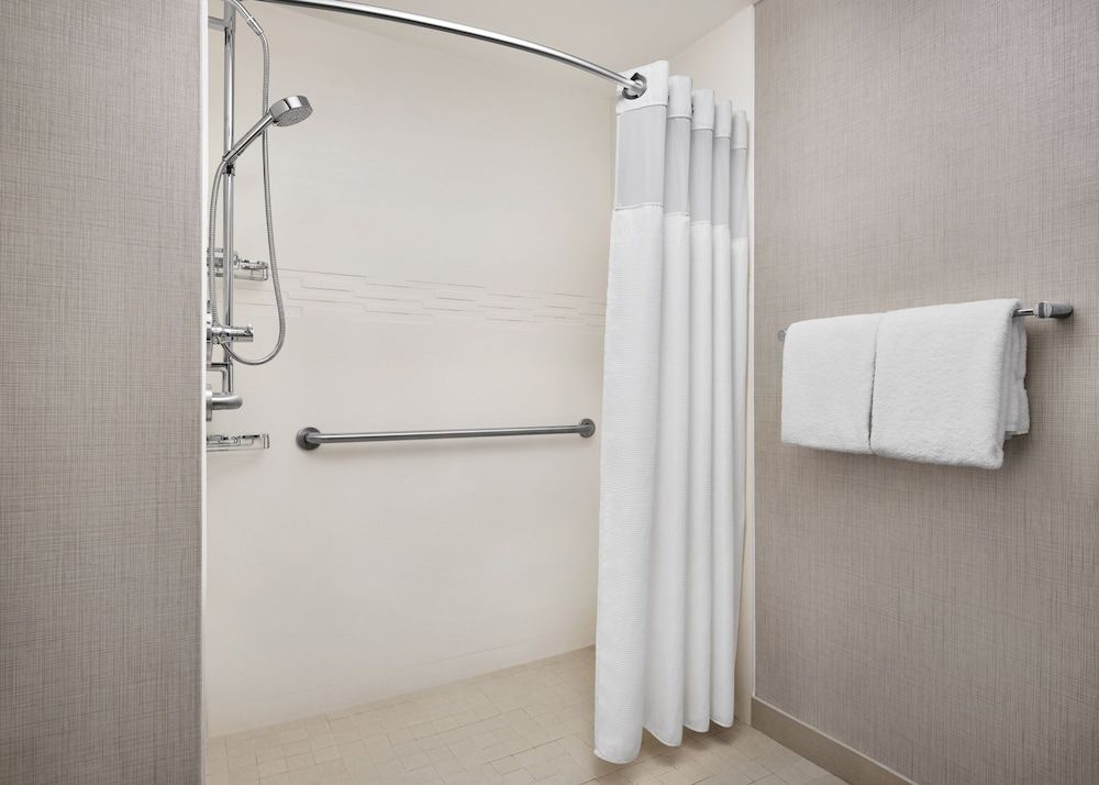 Suite, 2 Queen Beds (Mobility Accessible, Roll-In Shower)