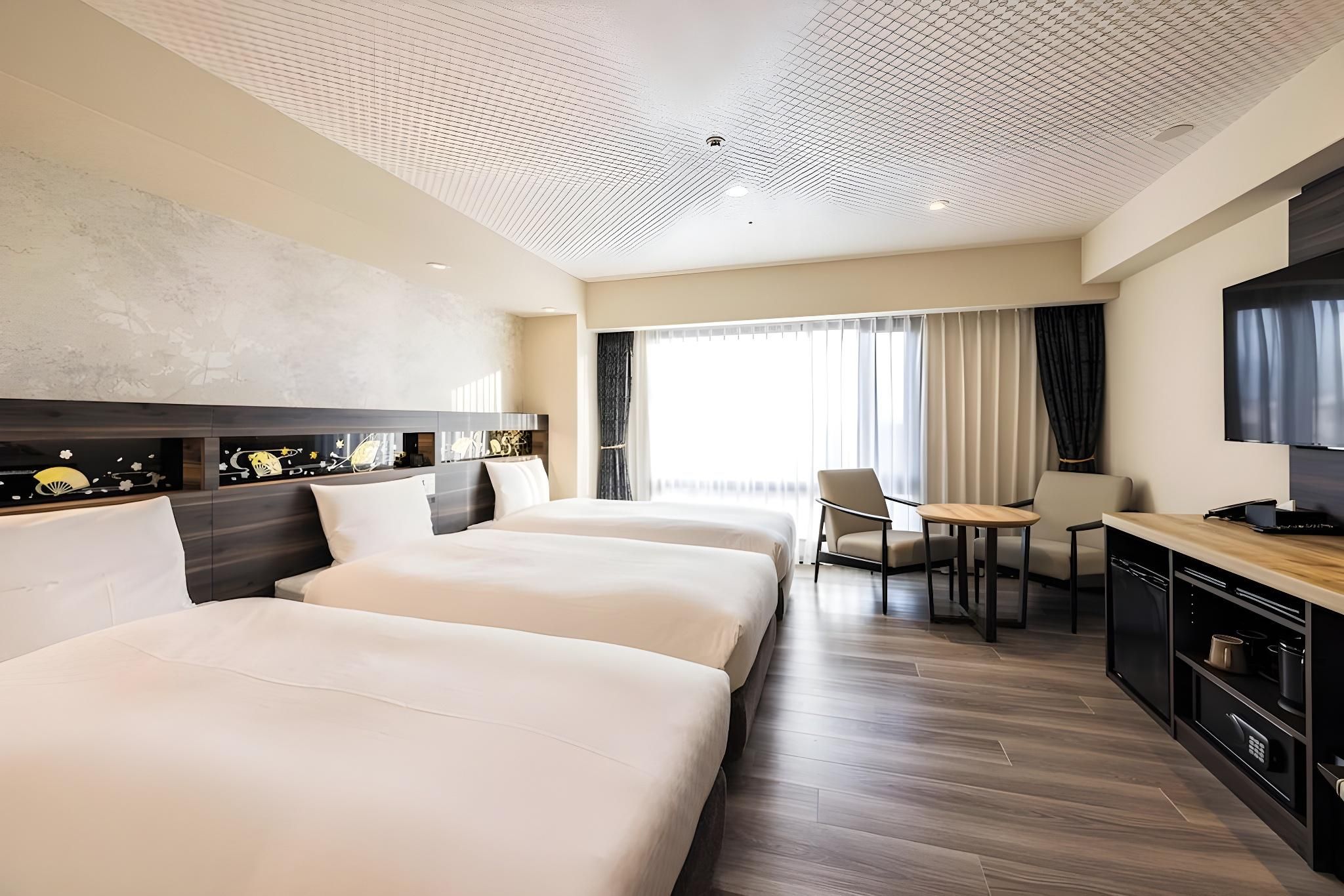 Triple Room - Breakfast Included