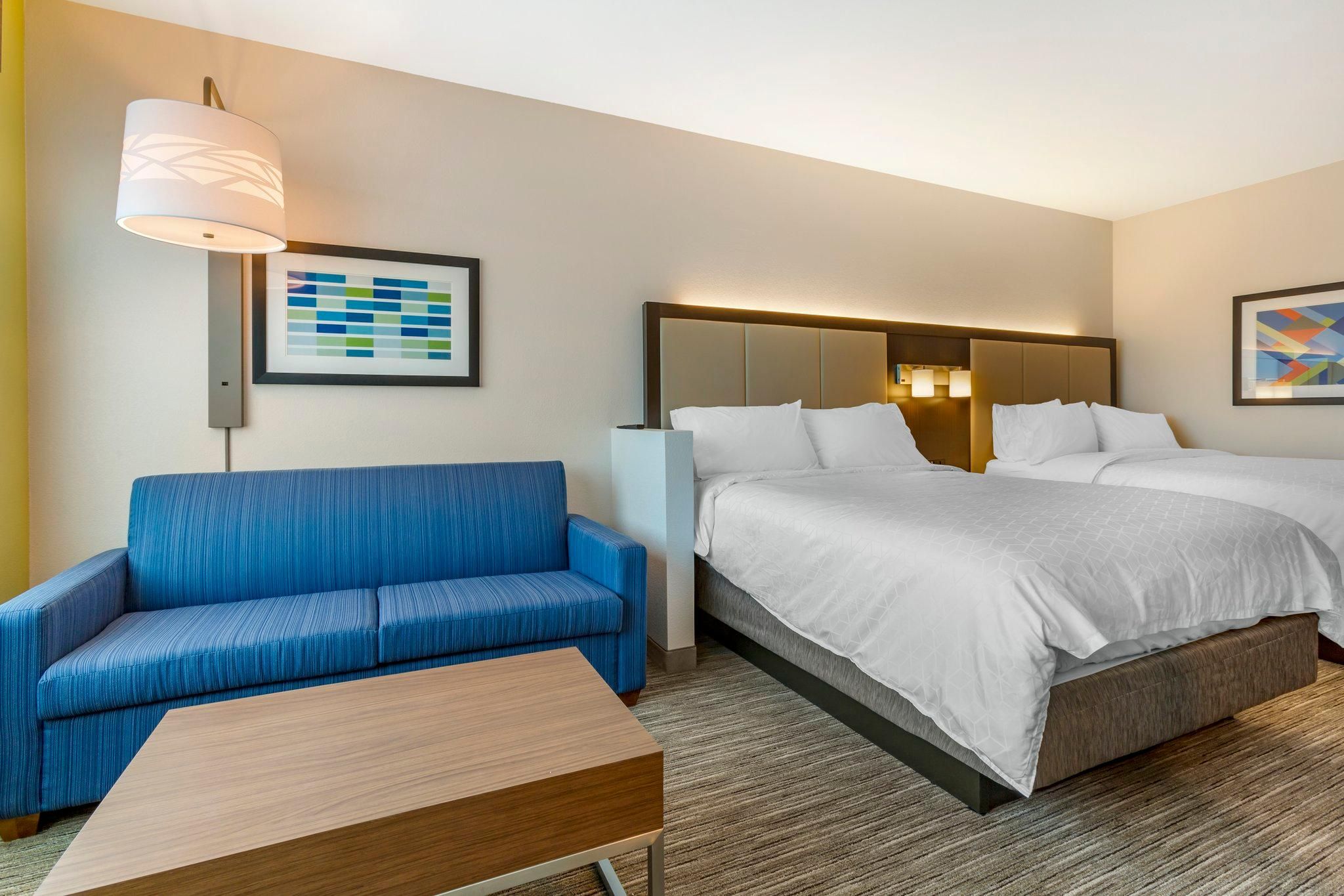 undefined Holiday Inn Express & Suites Phoenix Dwtn - State Capitol by IHG 6