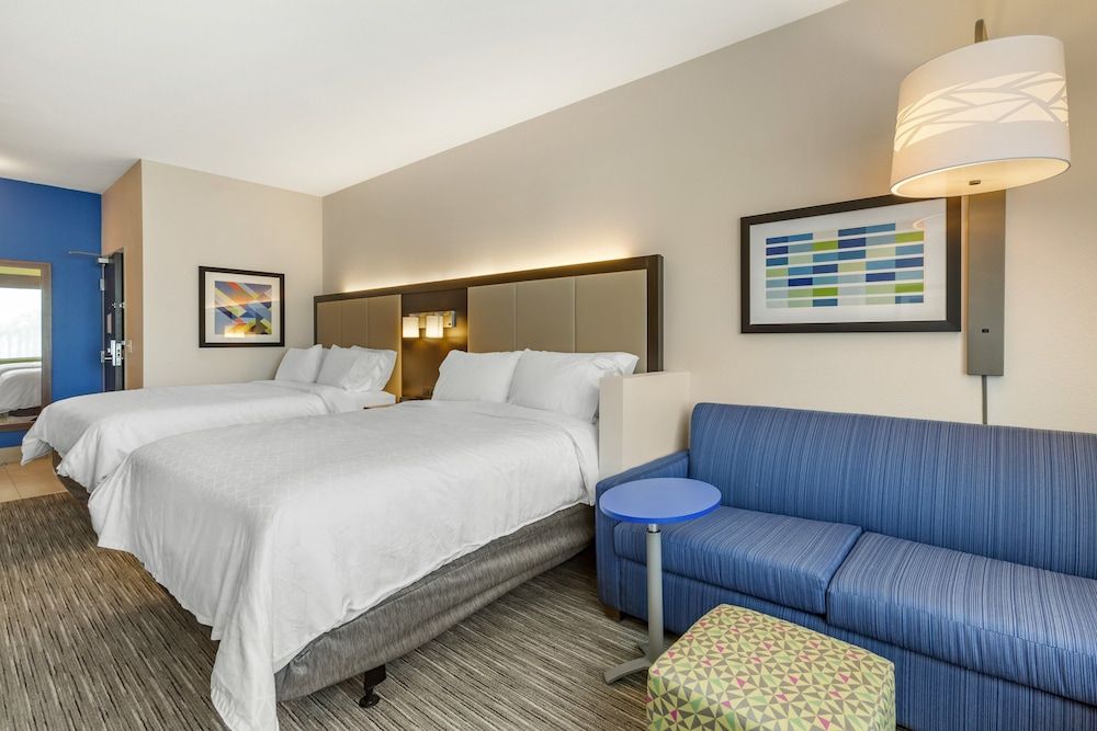 undefined Holiday Inn Express & Suites Phoenix Dwtn - State Capitol by IHG 9