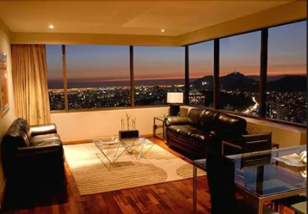 Boulevard Suites Hotel