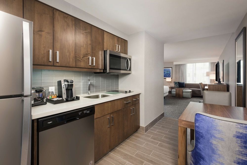 Homewood Suites by Hilton Ottawa Downtown Studio Suite, 1 King Bed, Non Smoking 5