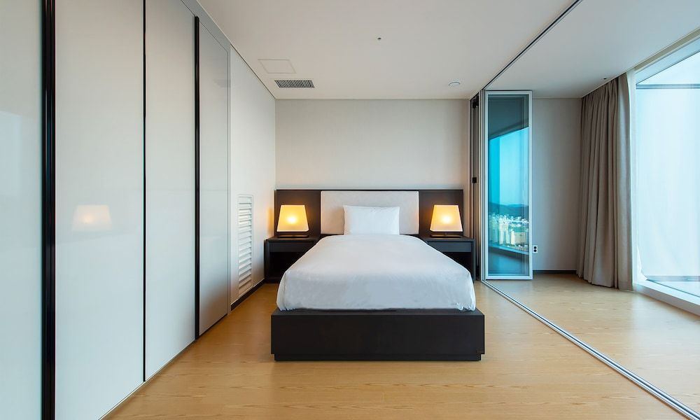 LCT Residence Ocean Around Suite I, J (Mipo Harbor View) 3