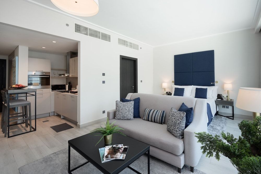 Centara West Bay Hotel & Residences Doha Deluxe Studio 2