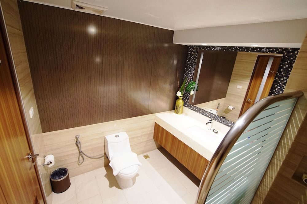 Central Park Reef Resort Executive Room 4