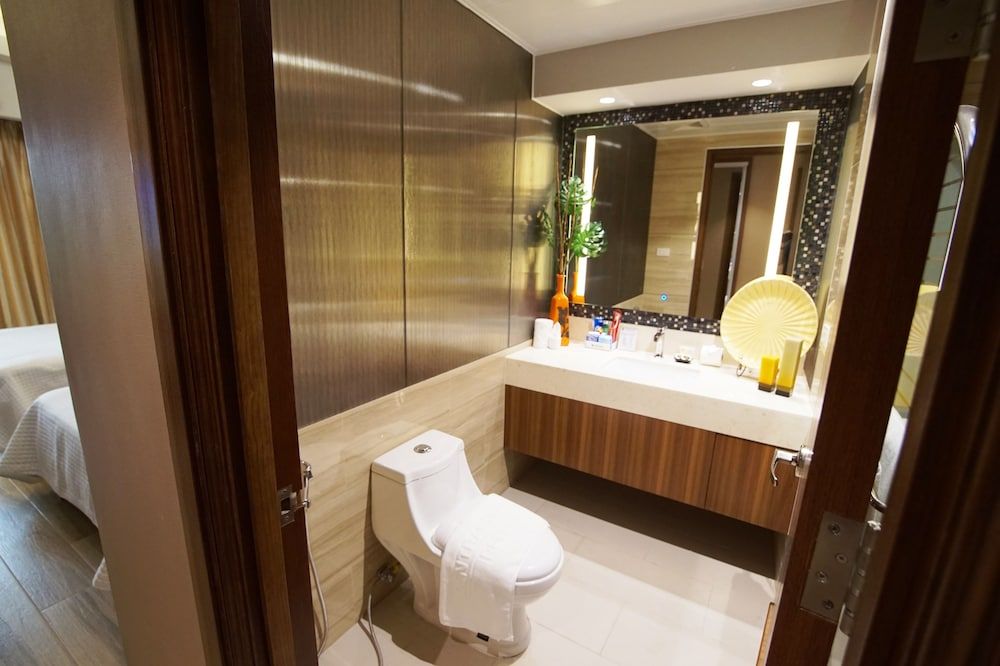 Central Park Reef Resort Deluxe Double Room 4