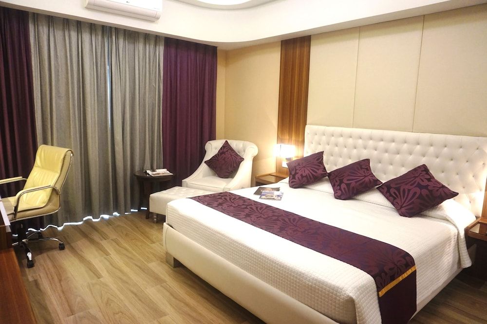 Central Park Reef Resort Executive Plus Room