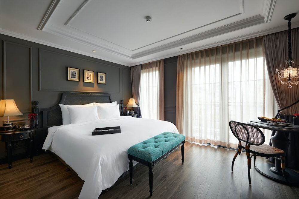 Connecting Suite