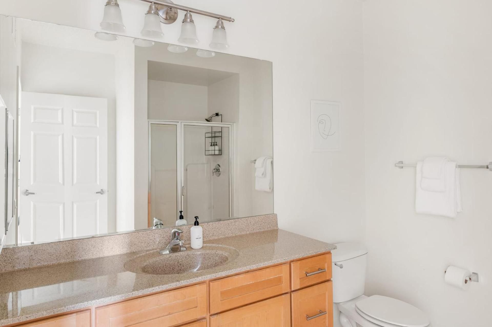 Kasa South Loop Chicago Three-Bedroom Apartment (Self Check-in with Virtual Front Desk)