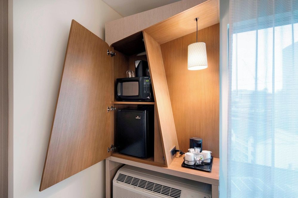 undefined Courtyard by Marriott Atlanta Vinings/Galleria 2