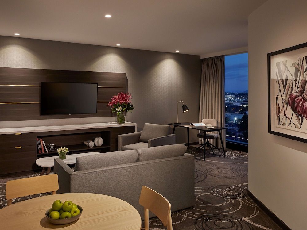 PARKROYAL Monash Melbourne Premier Suite 3