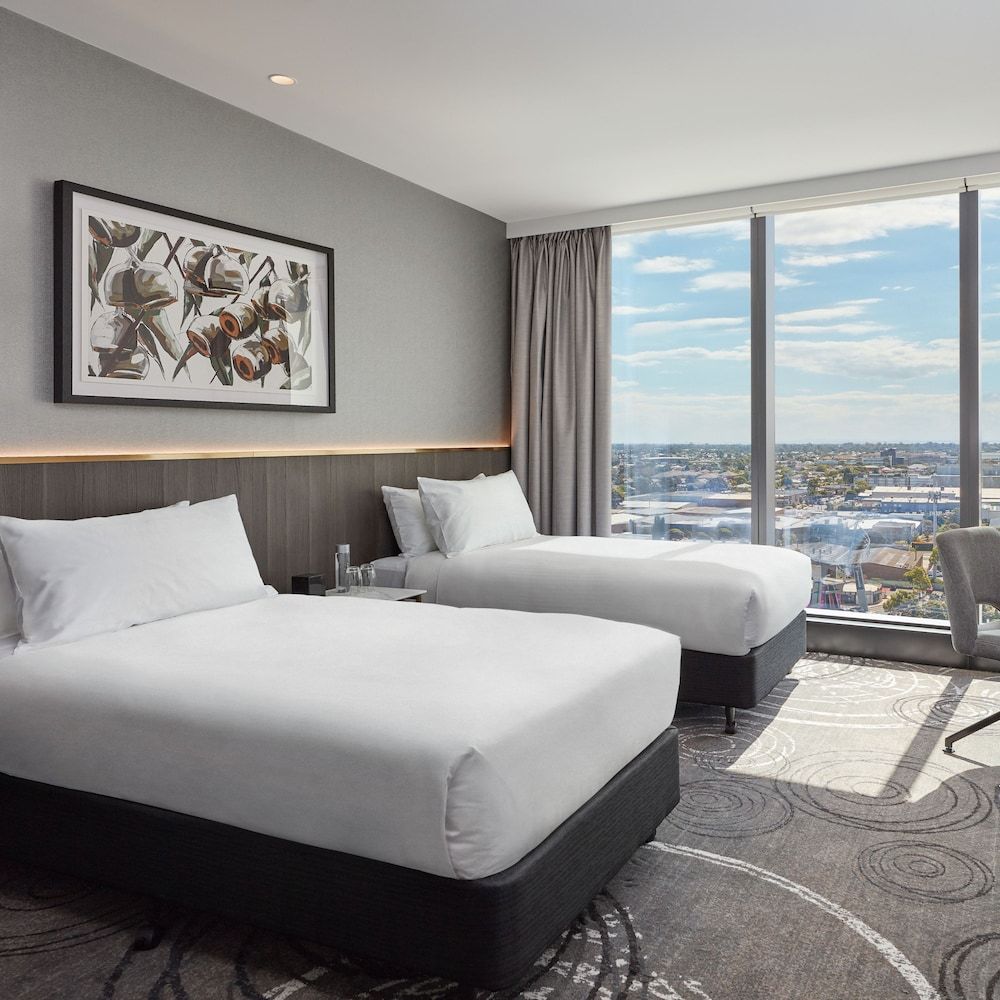 PARKROYAL Monash Melbourne Superior Twin Room