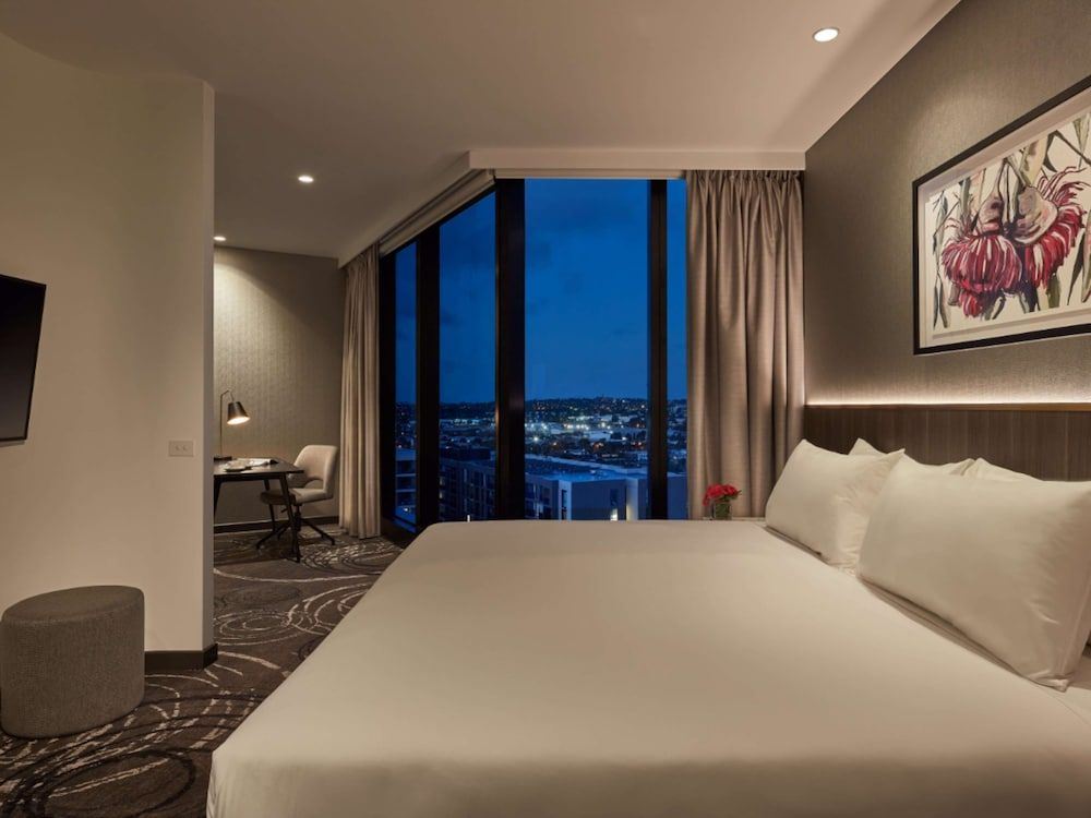 PARKROYAL Monash Melbourne Premier Suite