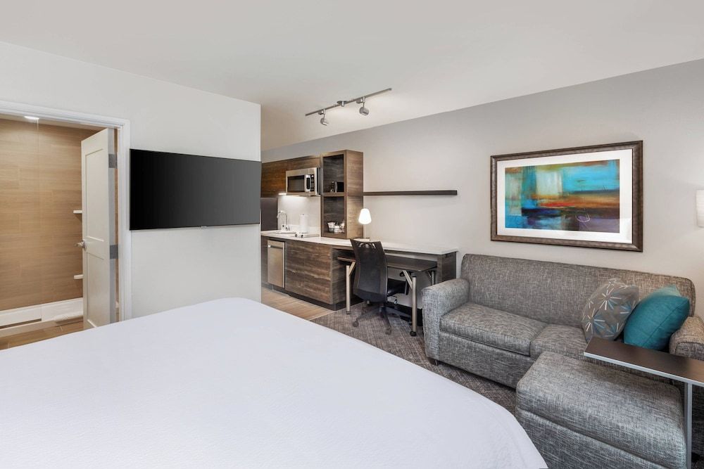 Studio, 1 King Bed