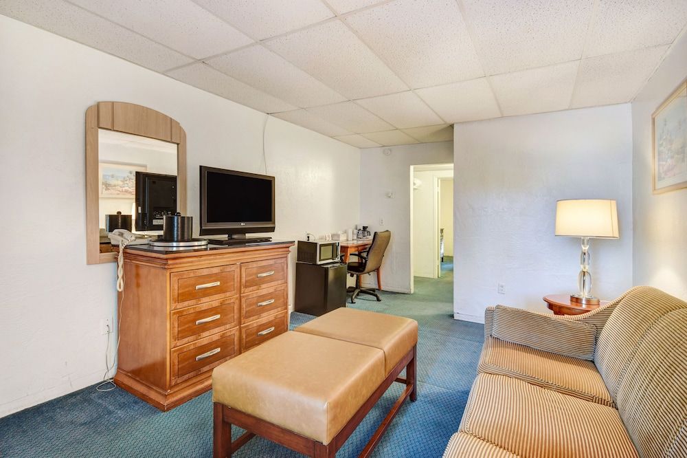 Key Largo Inn Suite King, Non Smoking 4