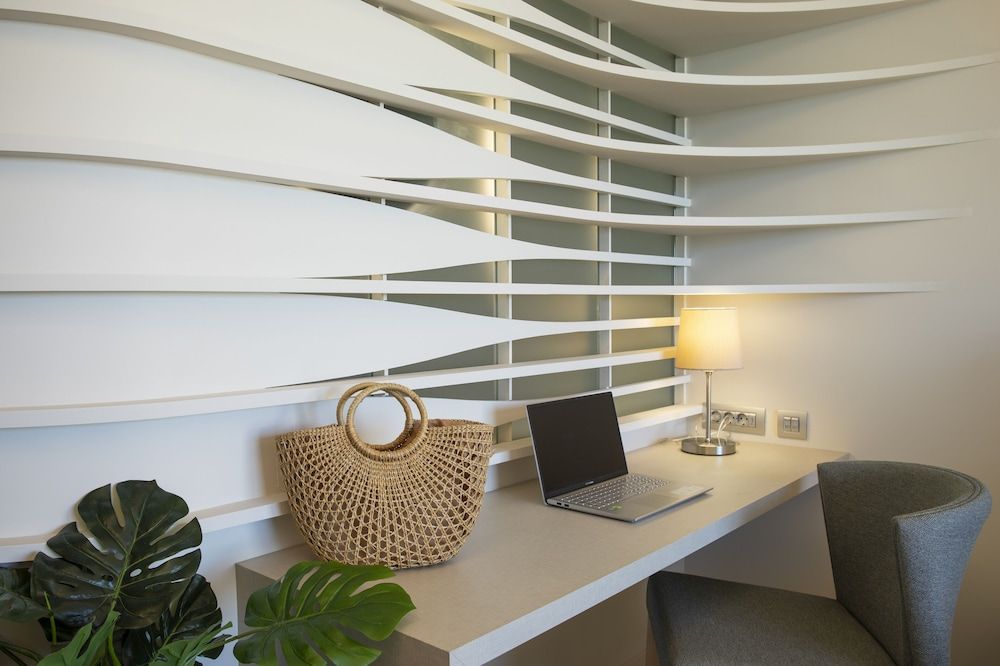 Green Suites Boutique Hotel Premium Room 3