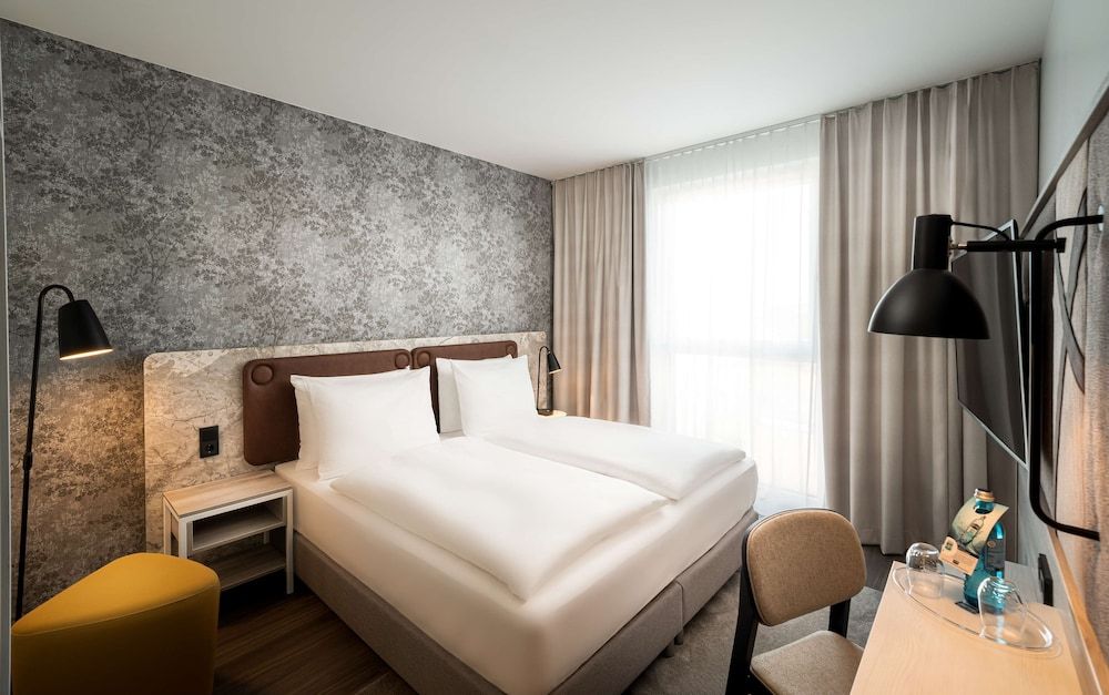 Arthotel ANA Amber Standard Double Room 2