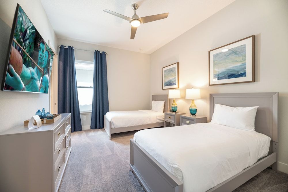 The Bear's Den Resort Orlando 8 Bedroom Golf Course View Luxury Home 3