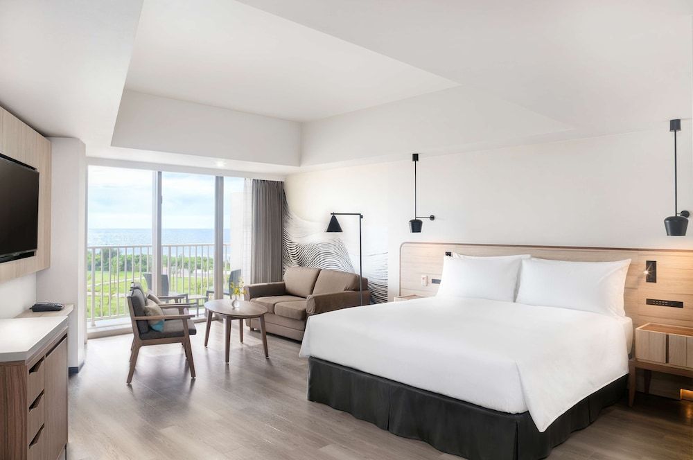 Room, 1 King Bed, Accessible, Ocean View