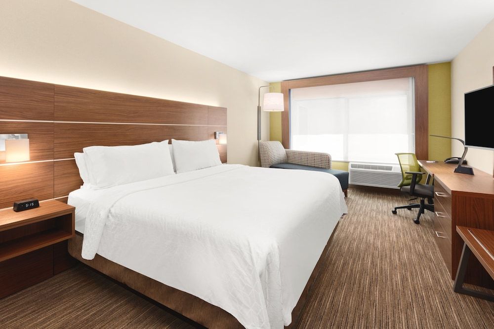 Standard Room, 1 King Bed