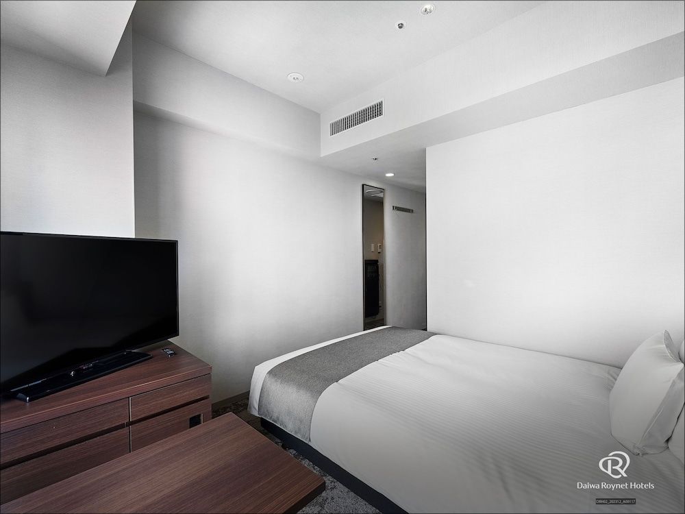Daiwa Roynet Hotel Shimbashi Standard Double Room, Non Smoking 2