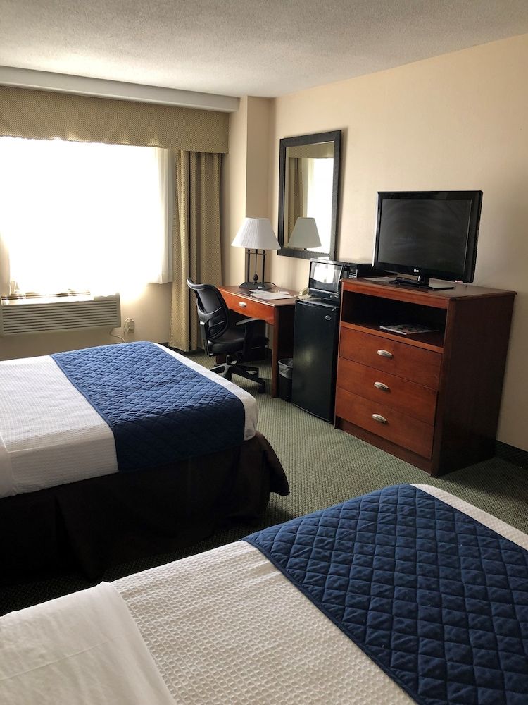 Suite, 2 Double Beds, Non Smoking (Mini)