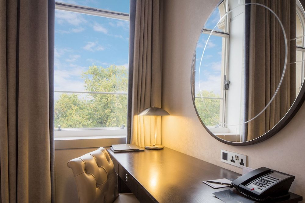 Glasgow Grosvenor Hotel Classic Double Room 4