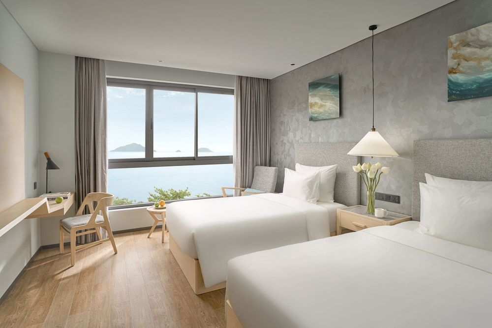Deluxe Ocean View Twin