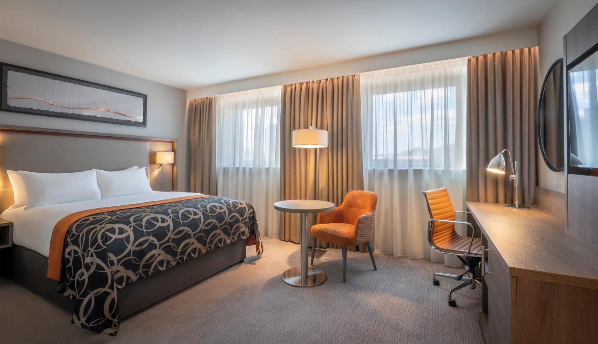 Clayton Hotel Bristol City Deluxe Double Room 4