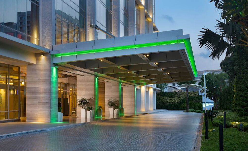 undefined Holiday Inn & Suites Jakarta Gajah Mada by IHG 7
