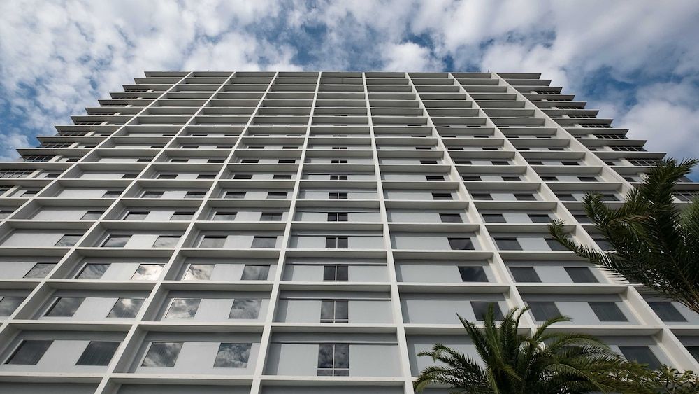 undefined Holiday Inn & Suites Jakarta Gajah Mada by IHG 3