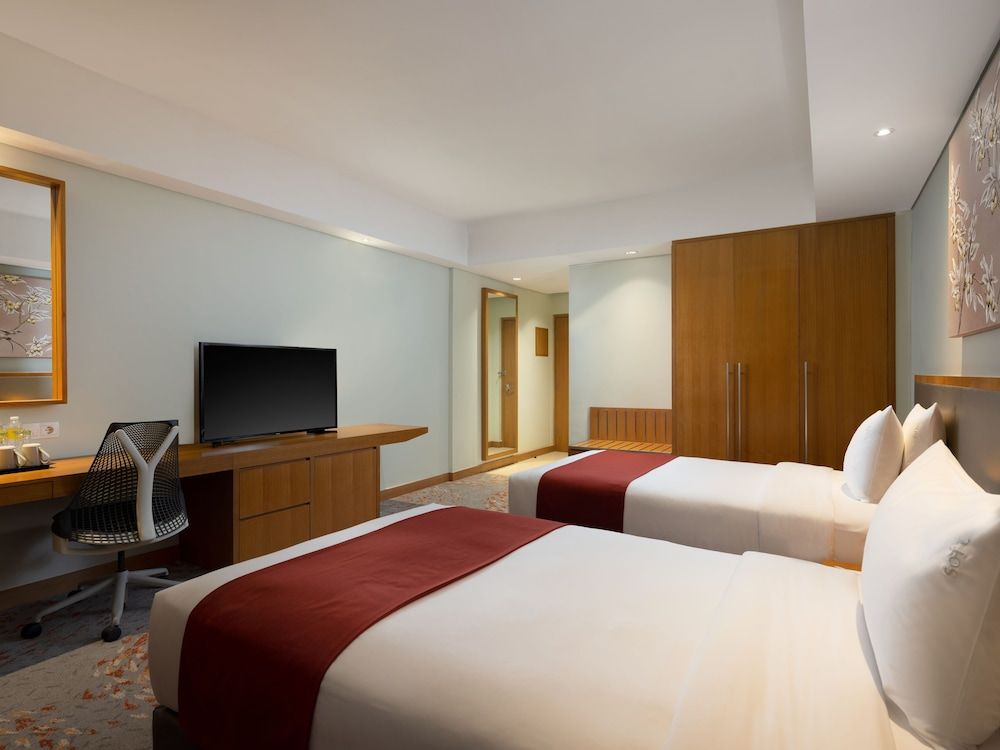 Standard Room, 2 Twin Beds, City View