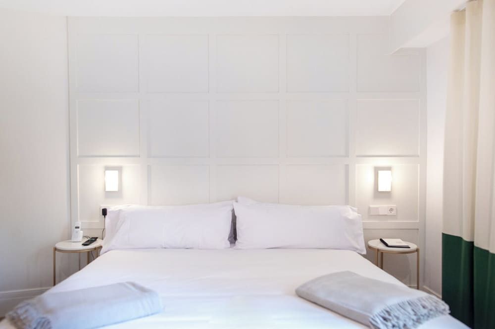 undefined Cosmo Hotel Boutique 8