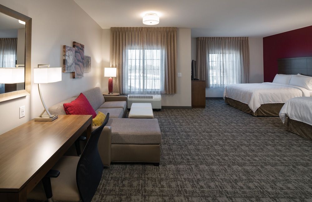Staybridge Suites Phoenix - Biltmore Area by IHG Studio Suite, 2 Queen Beds, Accessible, Kitchen (Accessible Tub) 3