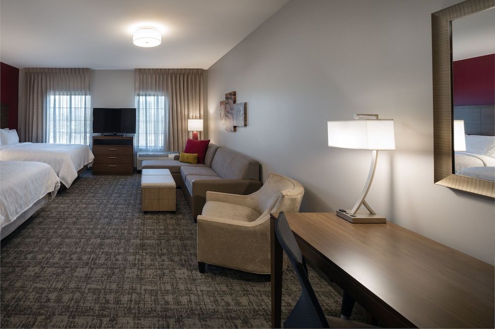 Staybridge Suites Phoenix - Biltmore Area by IHG Studio Suite, 2 Queen Beds, Accessible, Kitchen (Accessible Tub) 10