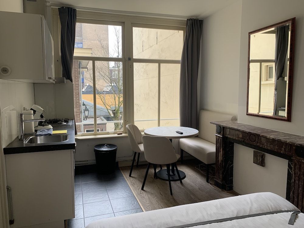 Plantage Hortus Apartments Comfort Apartment, 1 Double Bed with Sofa bed 8