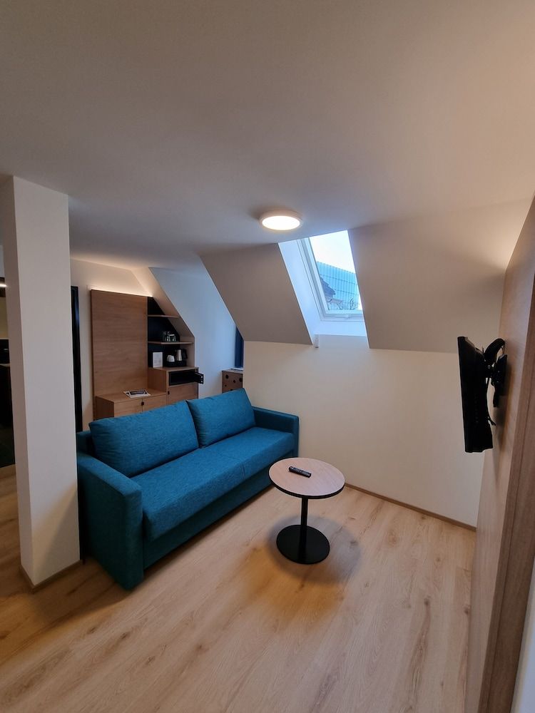 Hotel Messmer Suite 8