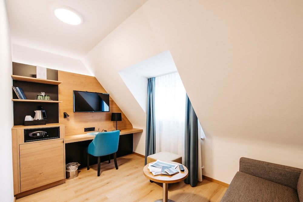 Hotel Messmer Suite 9