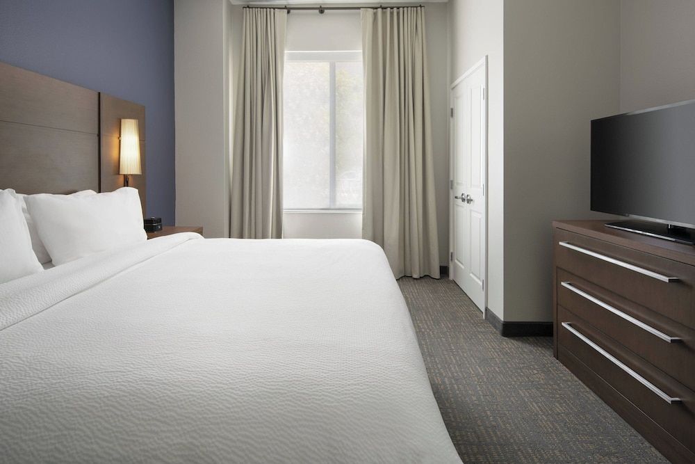 Suite, 1 Bedroom (Hearing Accessible)