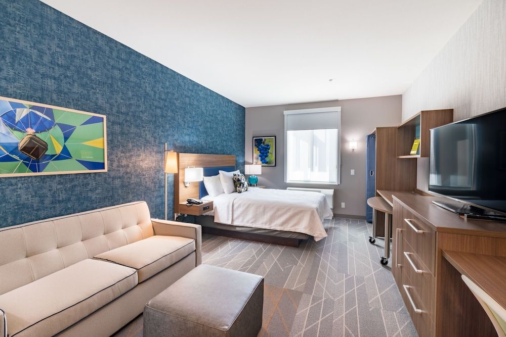 Room, 1 King Bed, Accessible (3x3 Shower)