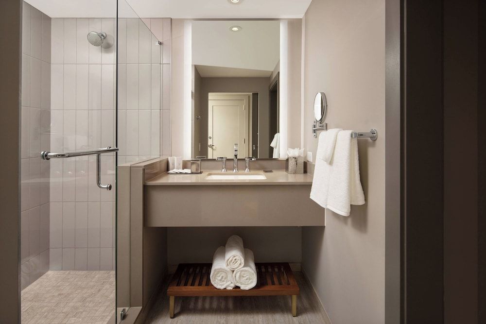 Epicurean Atlanta, Autograph Collection Room, 1 King Bed, Non Smoking, City View 7