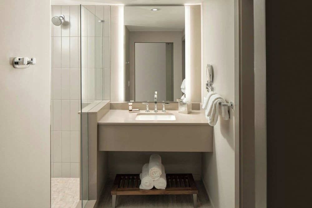 Epicurean Atlanta, Autograph Collection Room, 1 King Bed, Non Smoking, City View 6