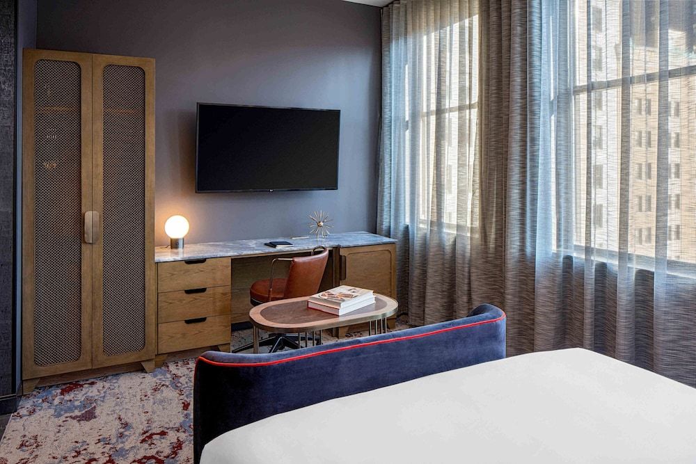 The Industrialist Hotel, Pittsburgh, Autograph Collection Room, 1 Queen Bed, Non Smoking 4