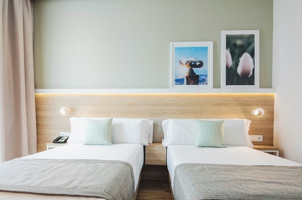 ZT The Golden Hotel Barcelona Twin Room 5