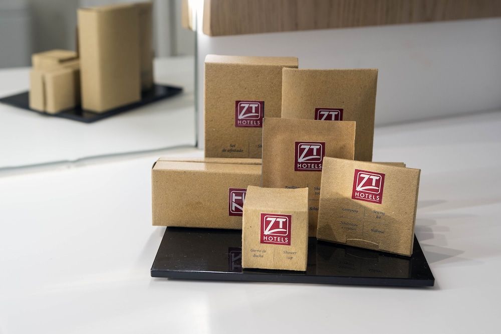 ZT The Golden Hotel Barcelona Twin Room 4