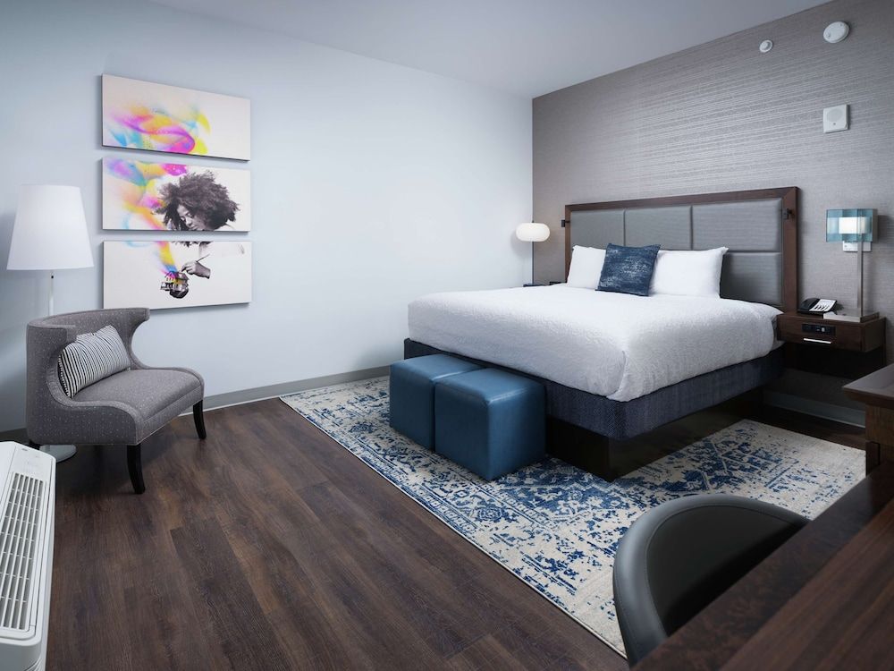 King Bed, Fridge & Microwave