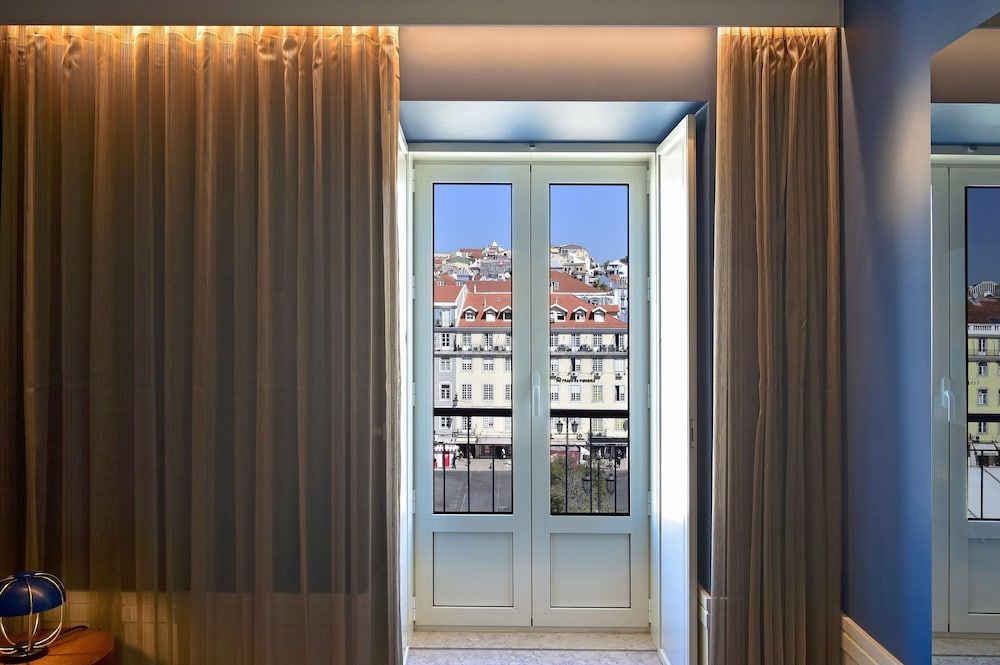 My Story Hotel Figueira Double Room, City View 9